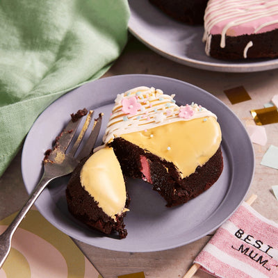Mother's Day Heart Shaped Postal Brownie Box, photo 6