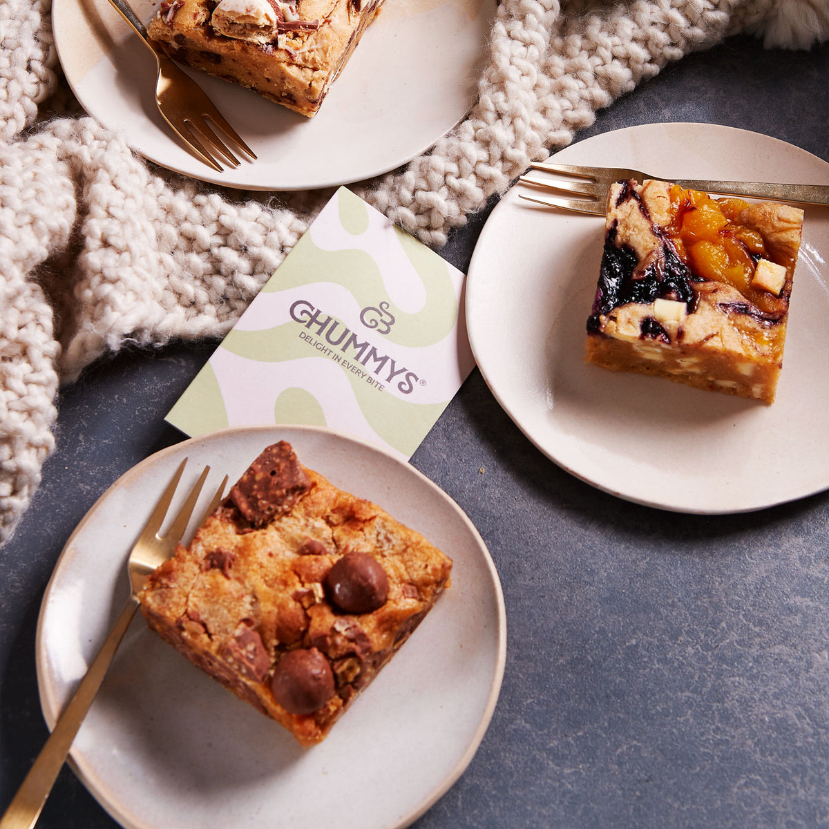Mixed Box of Postal Blondies, photo 3